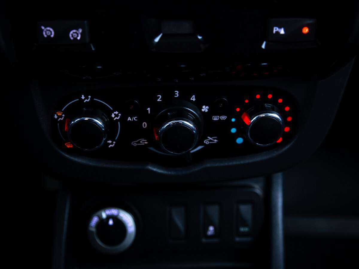 Renault Duster б/у, 2017, Механическая. Фото: #15