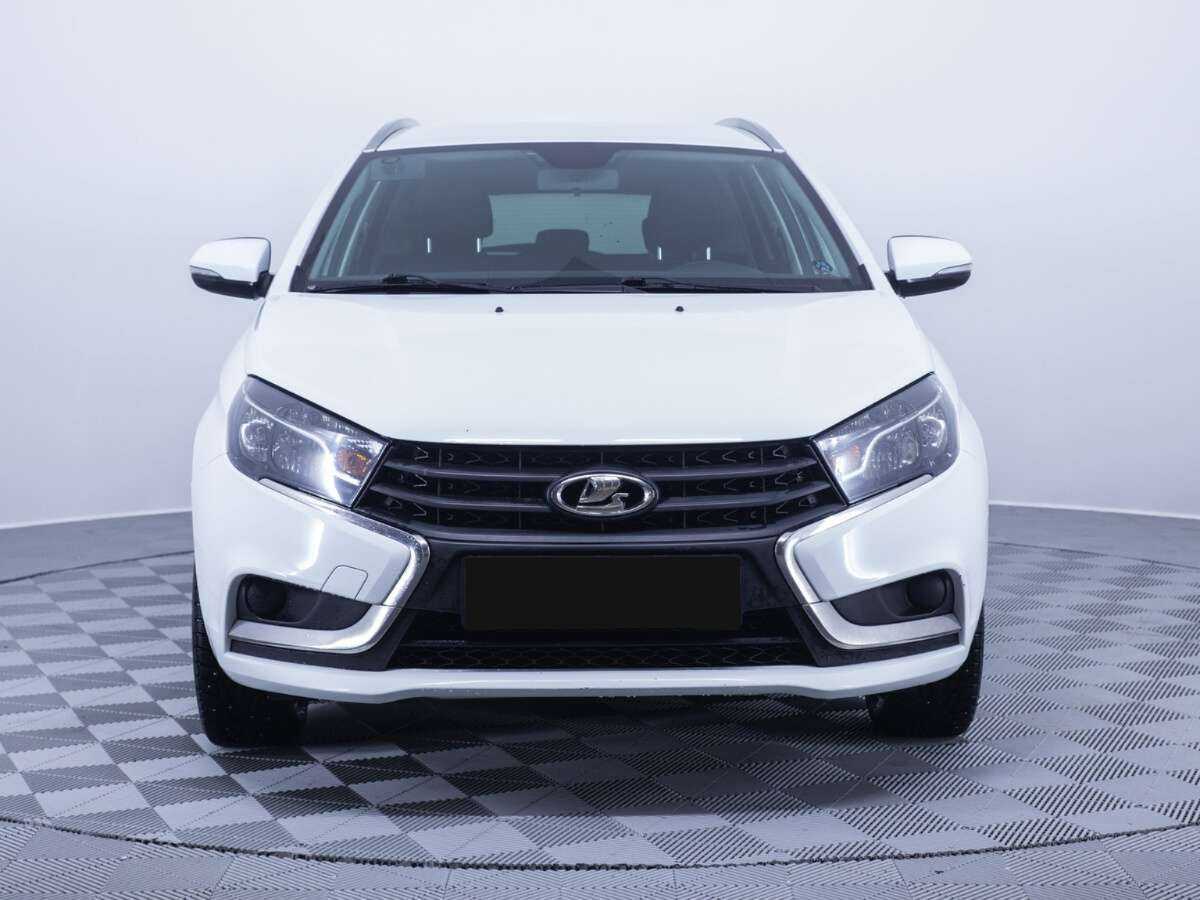 Lada (ВАЗ) Vesta б/у, 2018, Механическая. Фото: #1