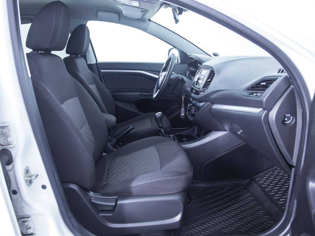 Lada (ВАЗ) Vesta б/у, 2018, Механическая. Фото: #10