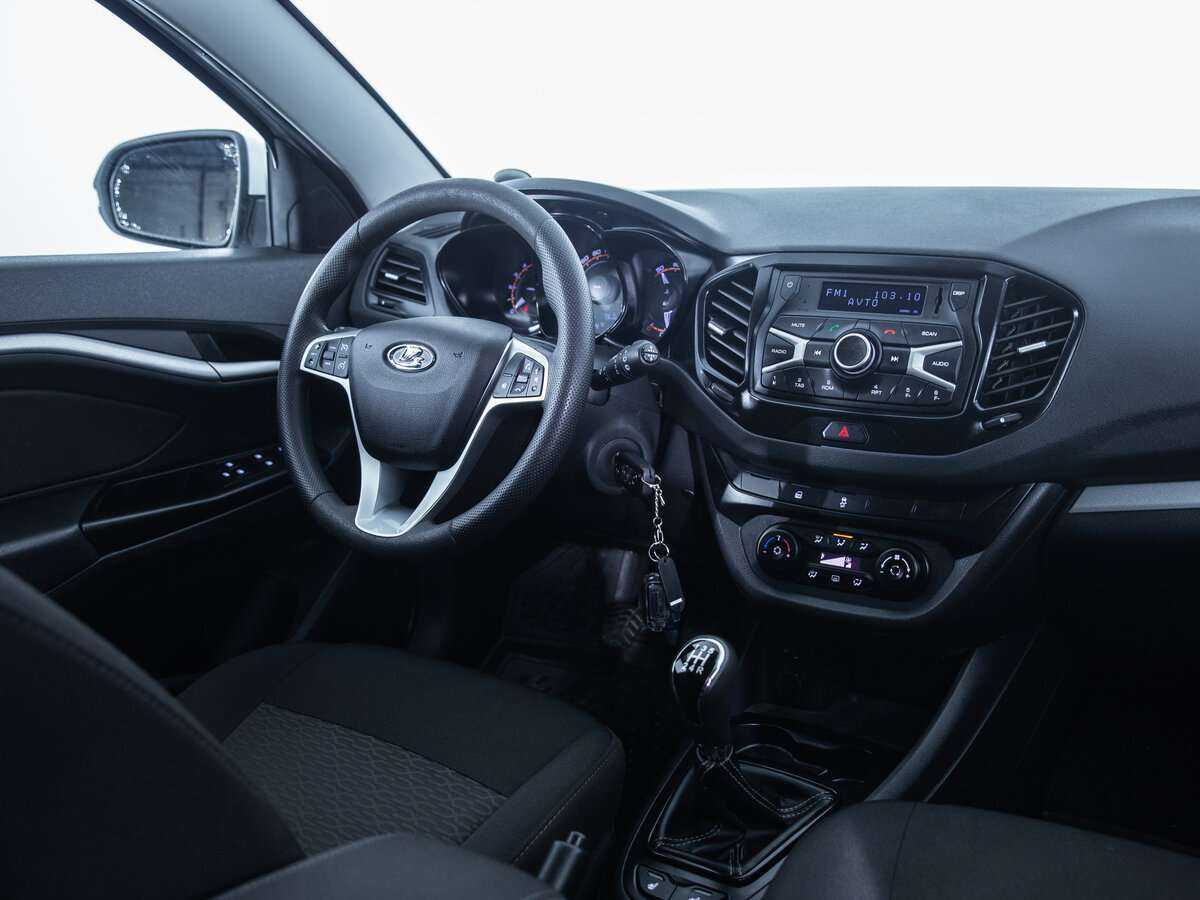 Lada (ВАЗ) Vesta б/у, 2018, Механическая. Фото: #11