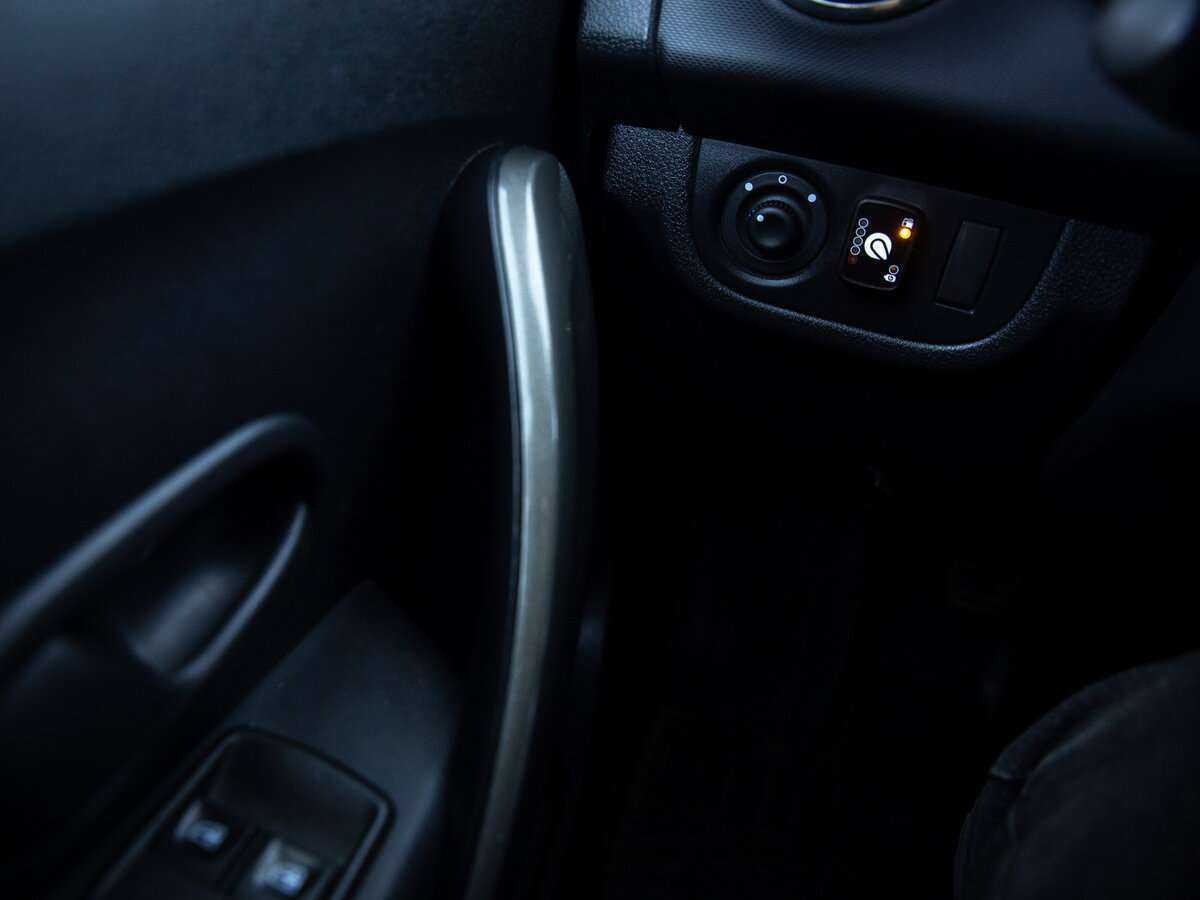 Renault Logan б/у, 2019, Механическая. Фото: #12