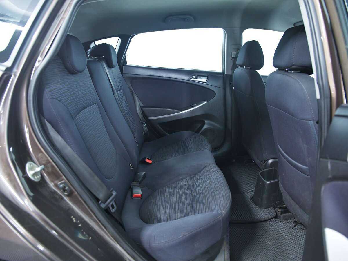 Hyundai Solaris б/у, 2015, Механическая. Фото: #8