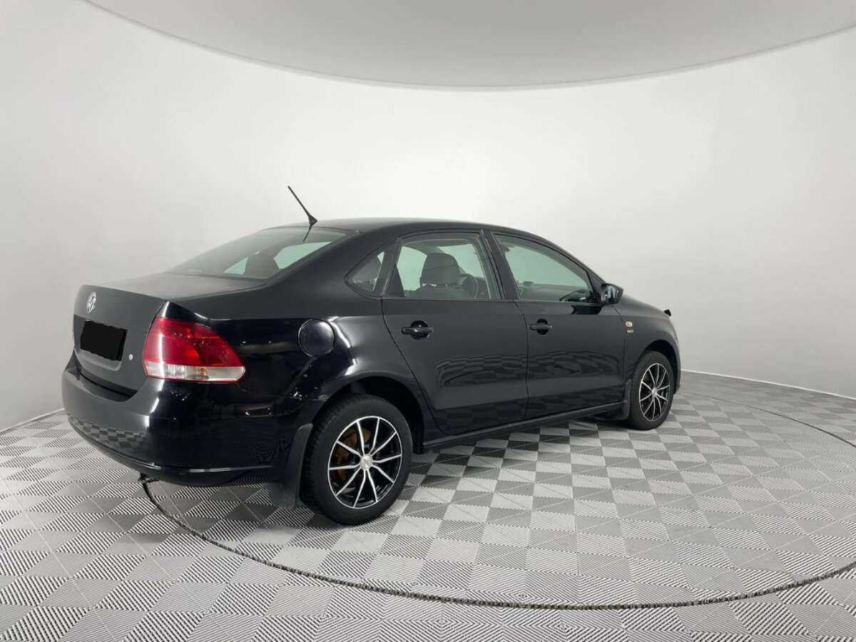 Volkswagen Polo б/у, 2013, Механическая. Фото: #4