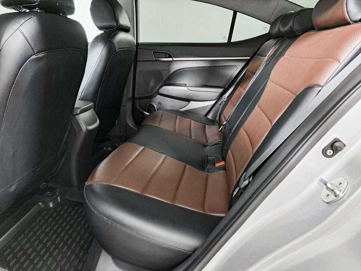 Hyundai Elantra б/у, 2017, Механическая. Фото: #9