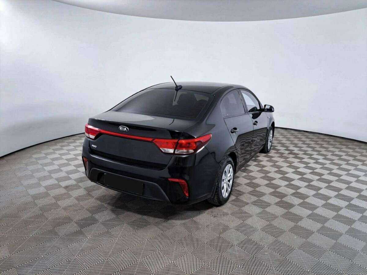 Kia Rio б/у, 2017, Автоматическая. Фото: #4