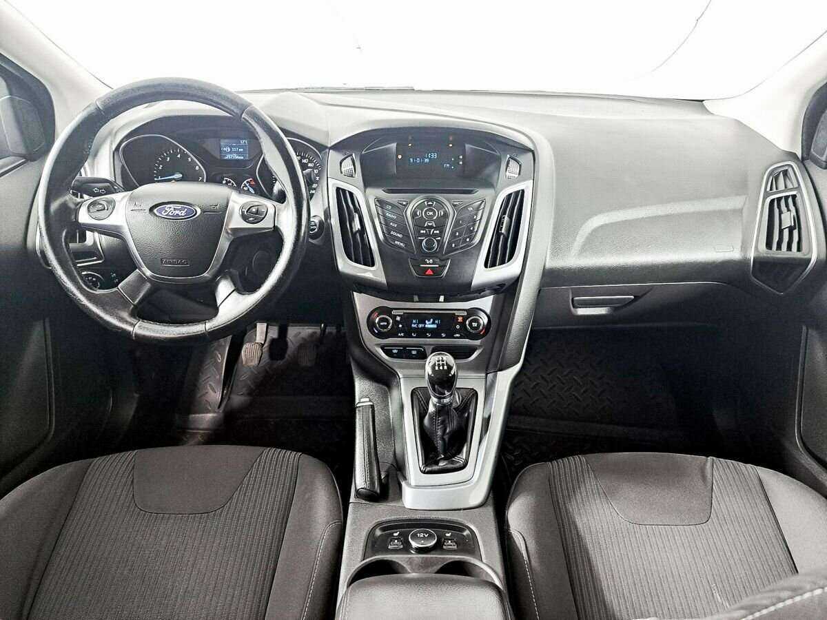 Ford Focus б/у, 2012, Механическая. Фото: #11