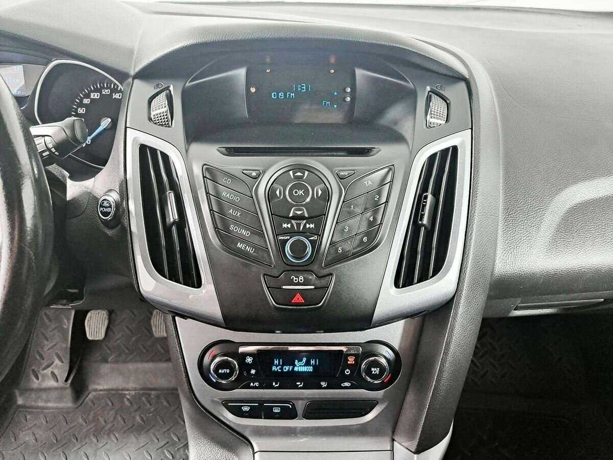 Ford Focus б/у, 2012, Механическая. Фото: #12