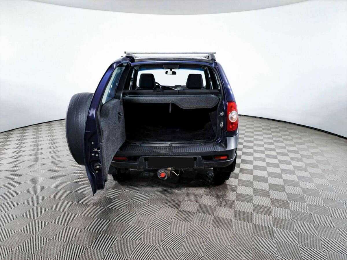 Chevrolet Niva б/у, 2017, Механическая. Фото: #9