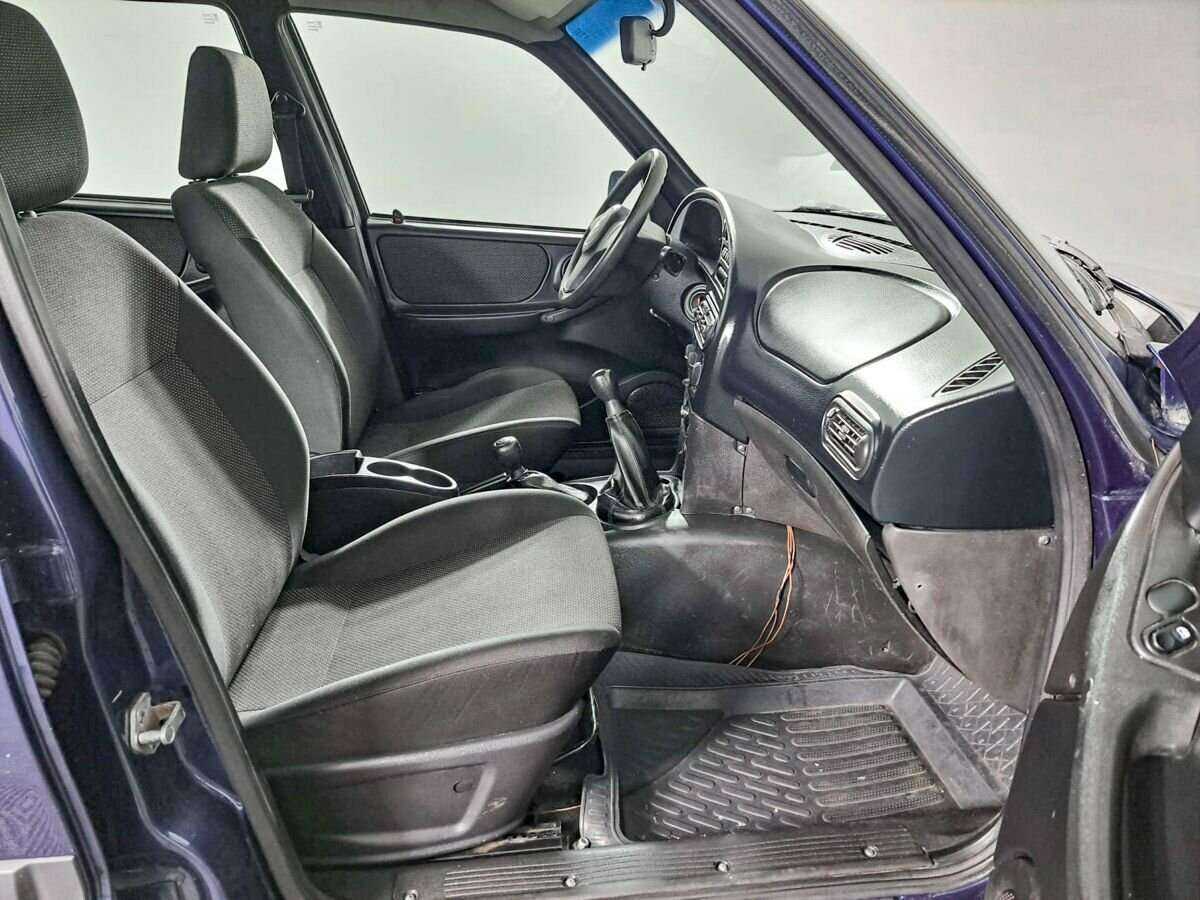 Chevrolet Niva б/у, 2017, Механическая. Фото: #10