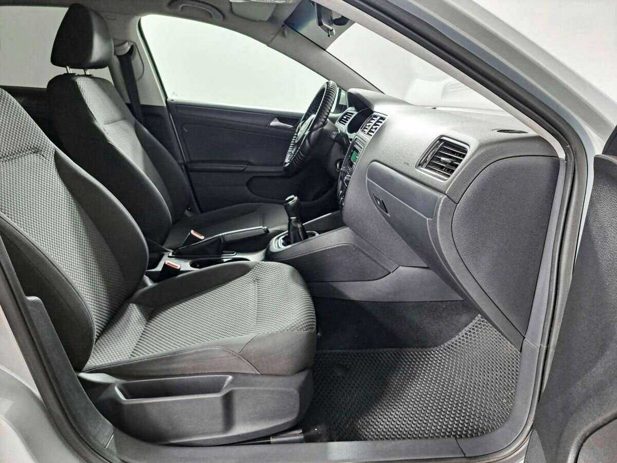 Volkswagen Jetta б/у, 2014, Механическая. Фото: #10