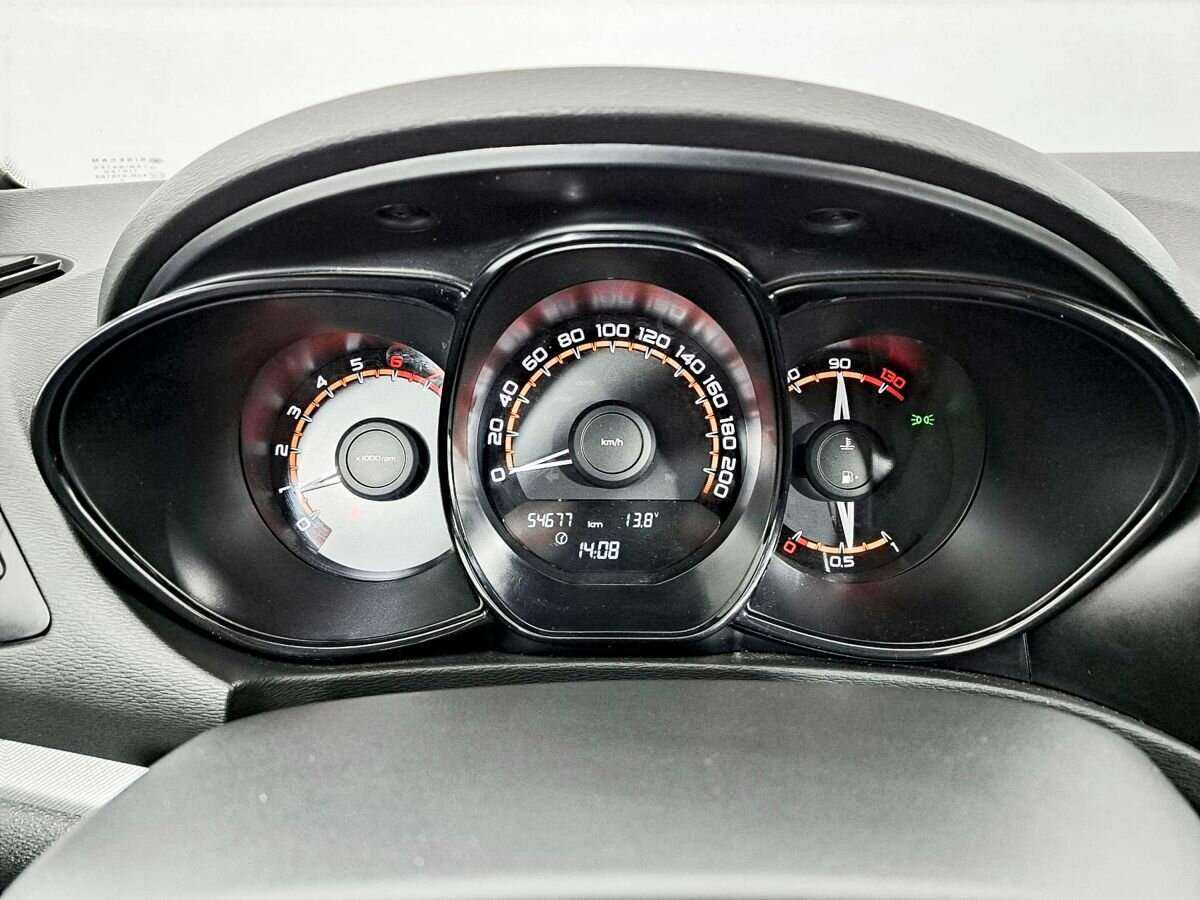 Лада (ВАЗ) Веста б/у, 2019, Механическая. Фото: #12