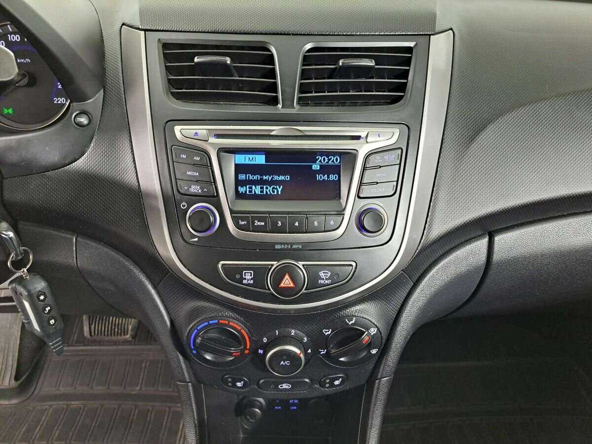 Hyundai Solaris б/у, 2014, Автоматическая. Фото: #12