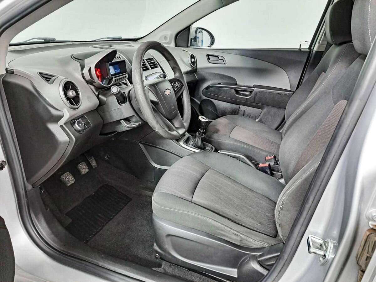 Chevrolet Aveo б/у, 2012, Механическая. Фото: #13