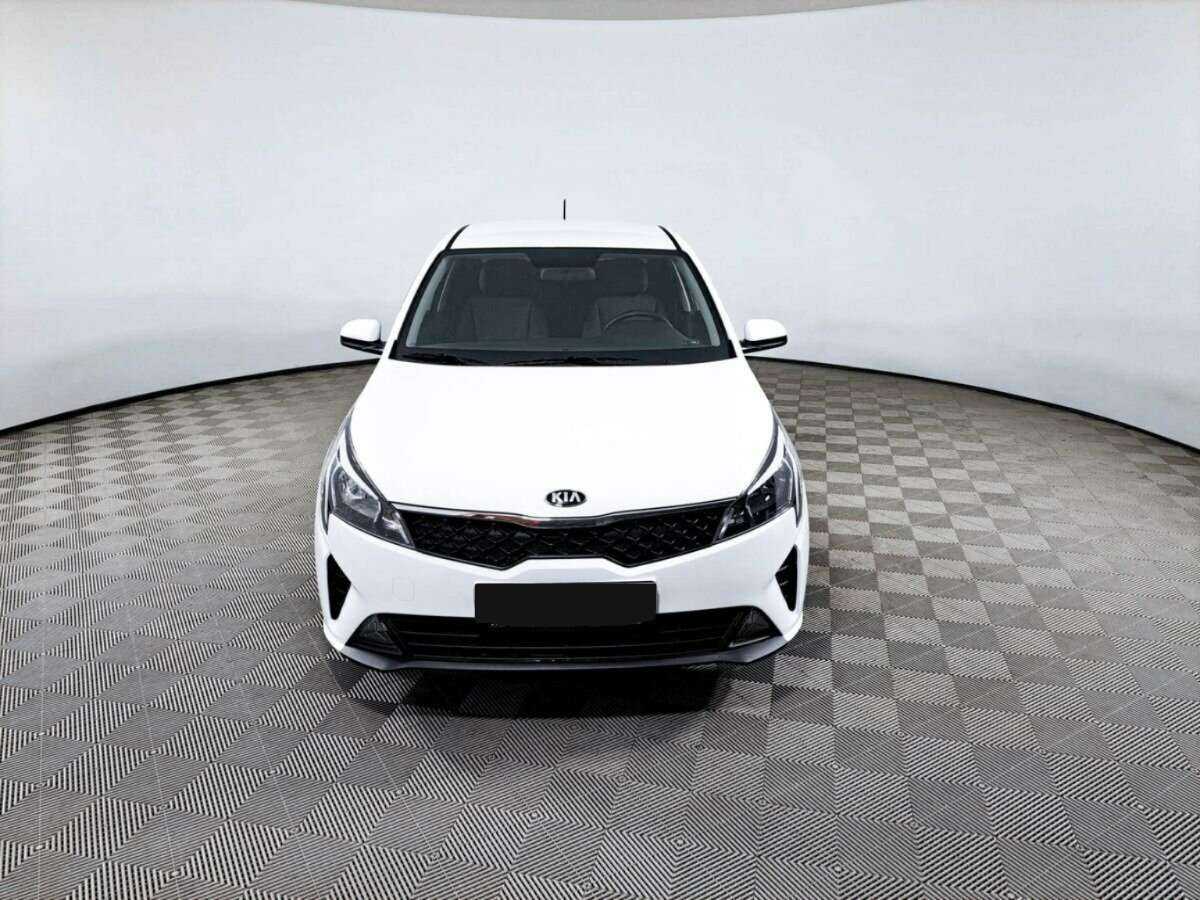 Kia Rio б/у, 2021, Механическая. Фото: #1