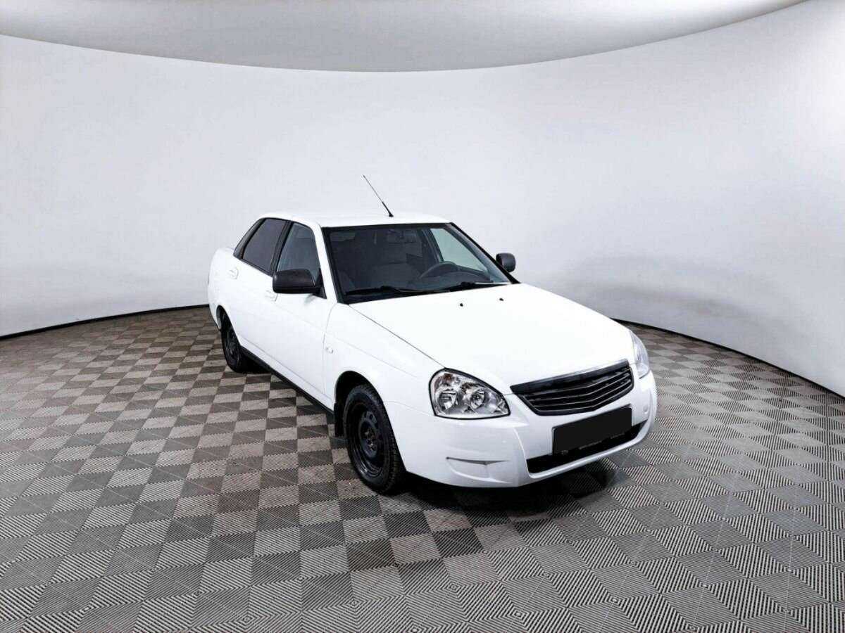 Lada (ВАЗ) Priora б/у, 2016, Механическая. Фото: #2