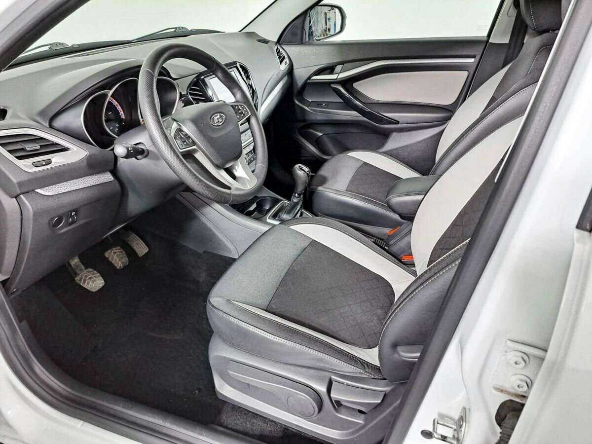 Lada (ВАЗ) Vesta б/у, 2019, Механическая. Фото: #13