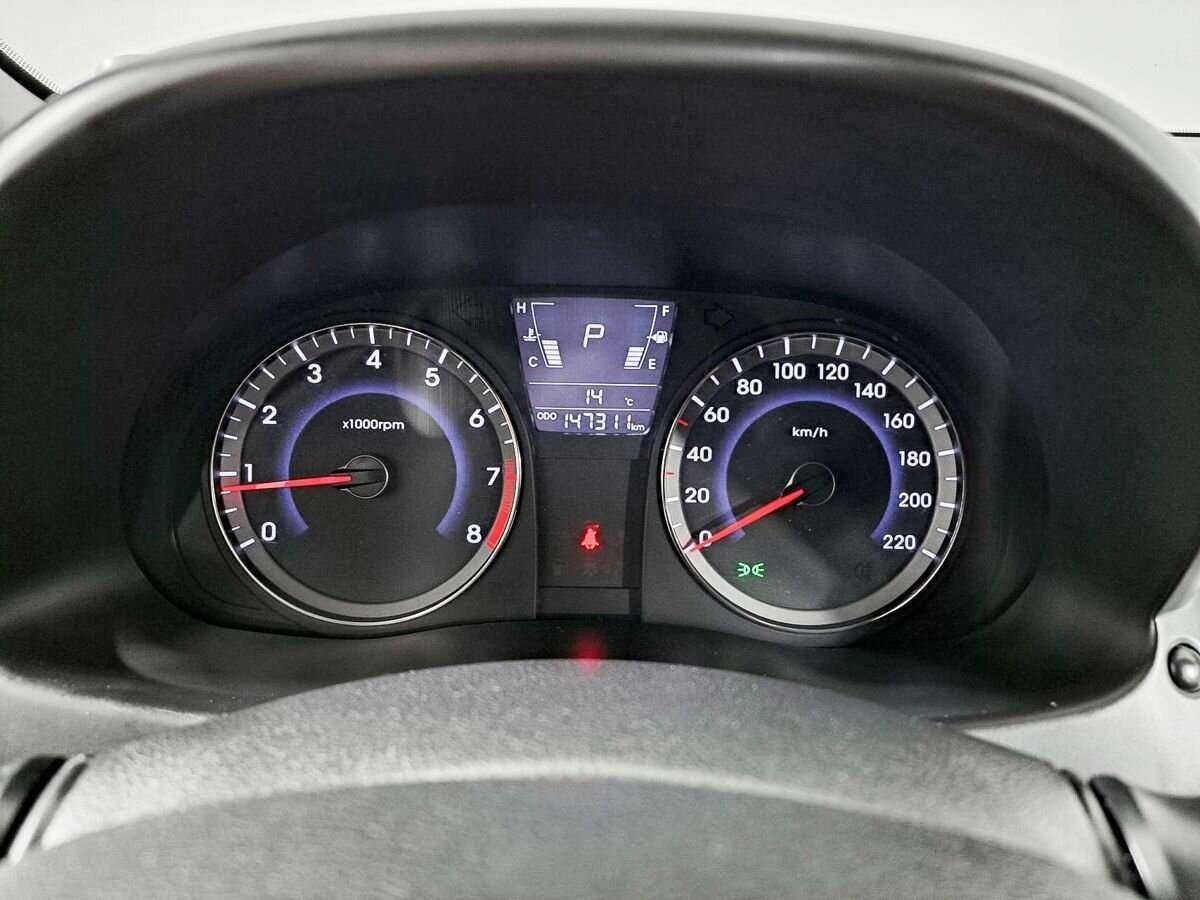 Hyundai Solaris б/у, 2013, Автоматическая. Фото: #12