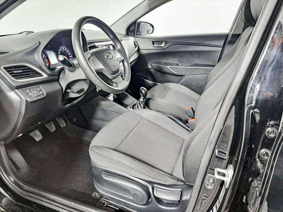 Hyundai Solaris б/у, 2018, Механическая. Фото: #15