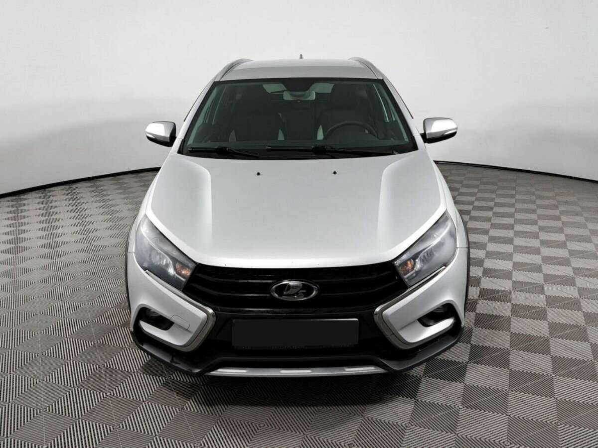 Lada (ВАЗ) Vesta б/у, 2018, Механическая. Фото: #1