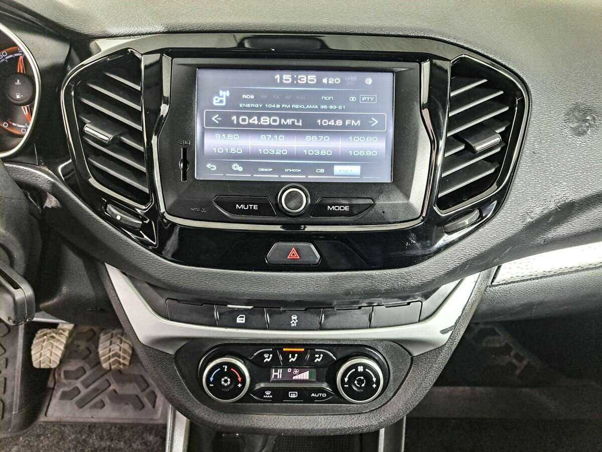 Lada (ВАЗ) Vesta б/у, 2018, Механическая. Фото: #12