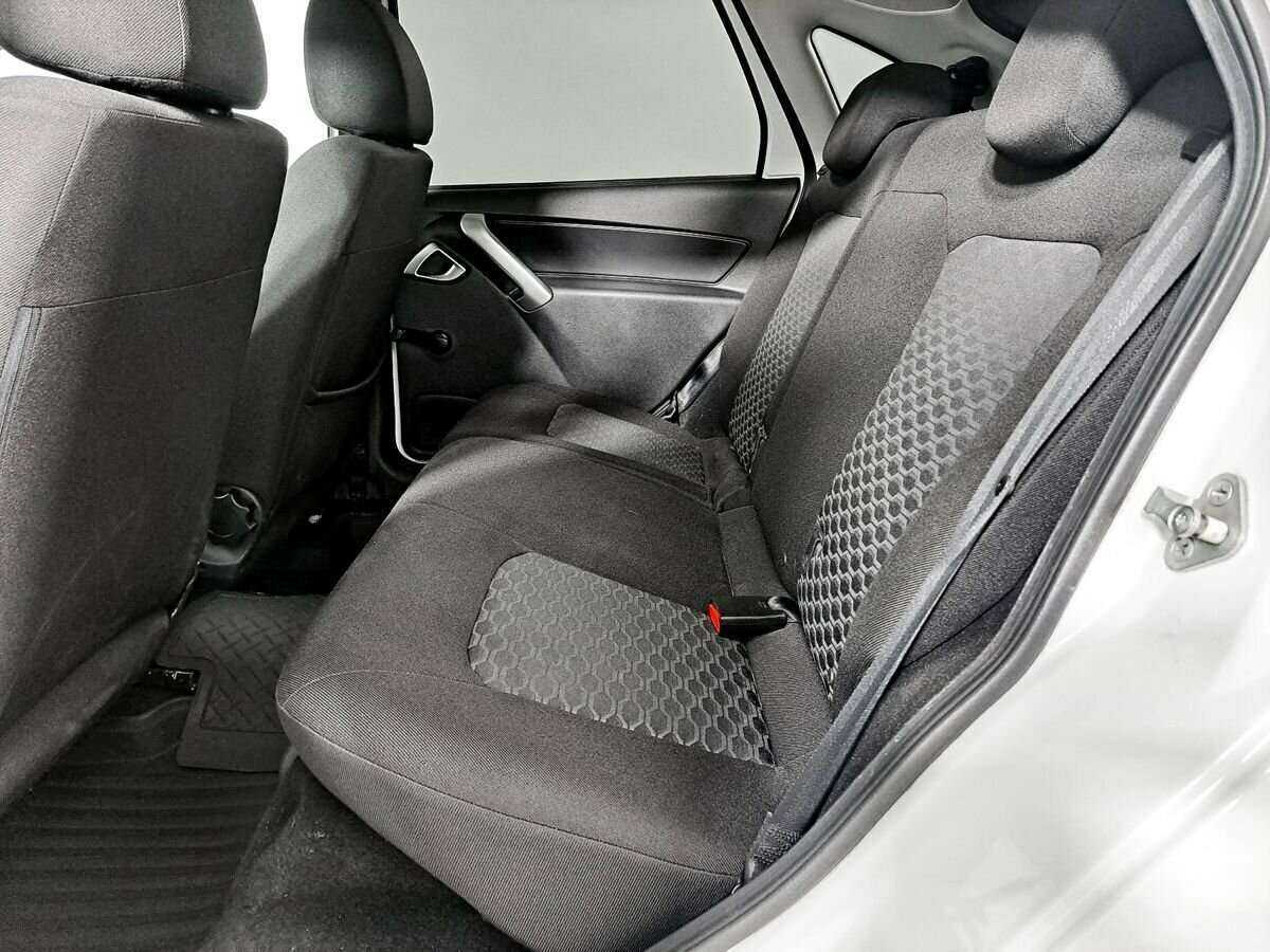 Lada (ВАЗ) Granta б/у, 2021, Механическая. Фото: #11