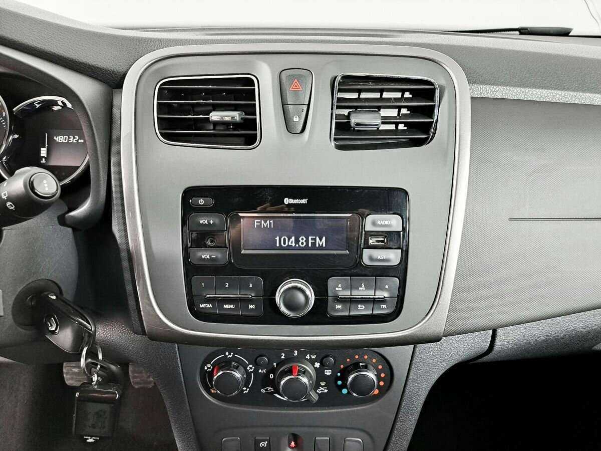 Рено Сандеро б/у, 2020, Механическая. Фото: #12