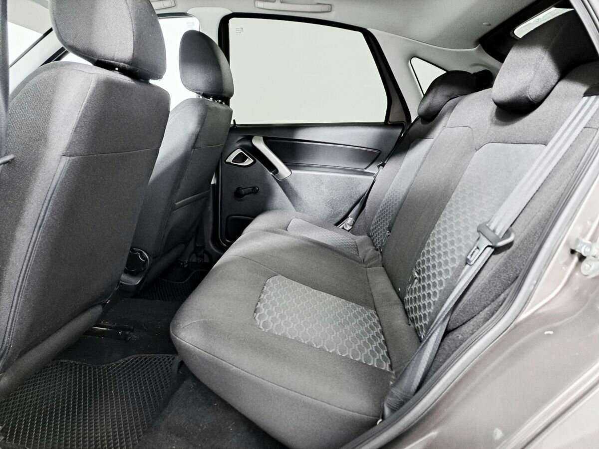 Lada (ВАЗ) Granta б/у, 2019, Механическая. Фото: #11