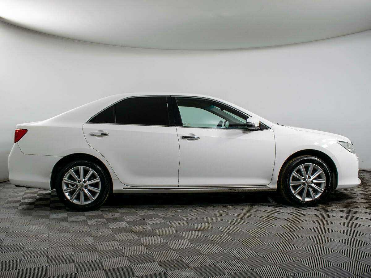 Toyota Camry б/у, 2014, Автоматическая. Фото: #3