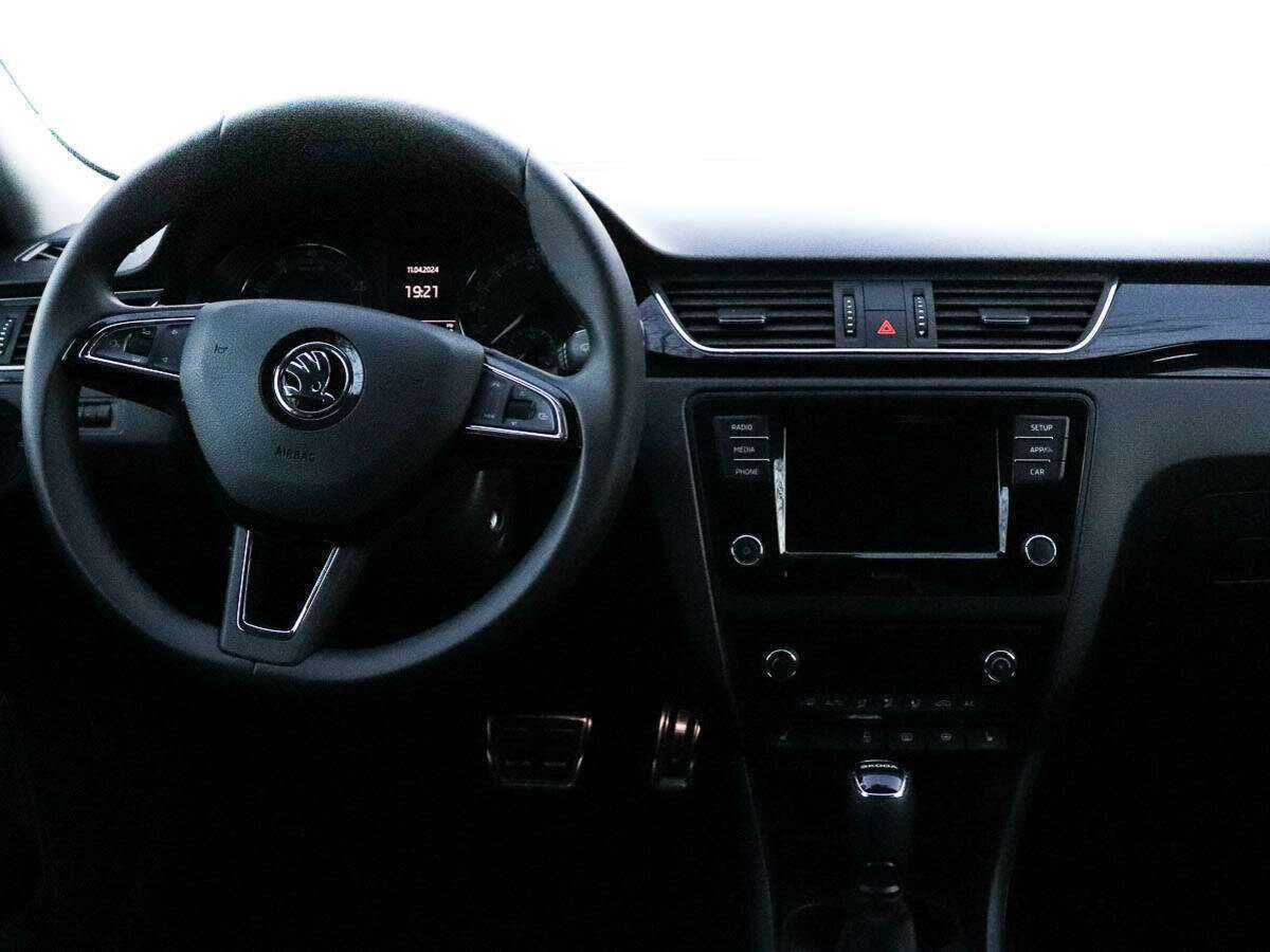 Шкода Рапид б/у, 2019, Роботизированная. Фото: #9