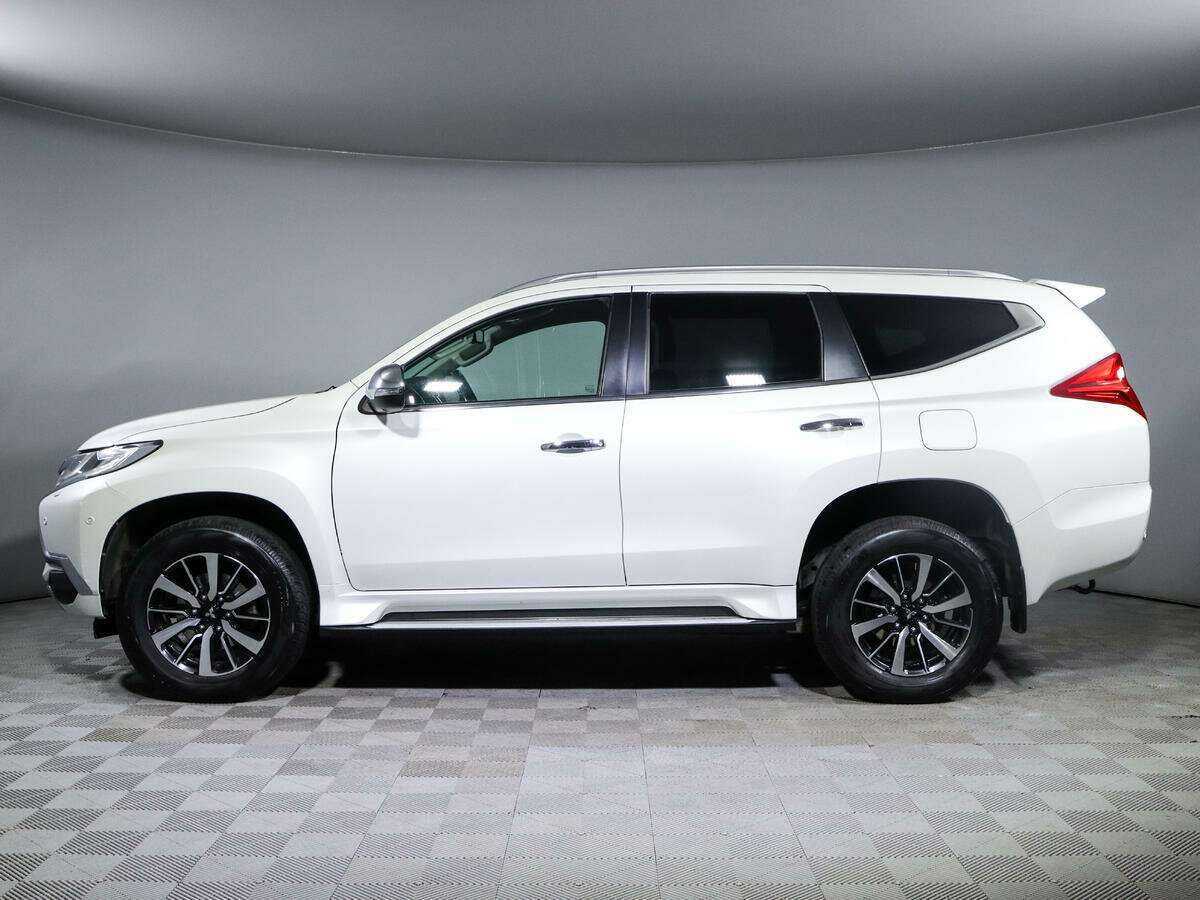 Mitsubishi Pajero Sport б/у, 2018, Автоматическая. Фото: #4