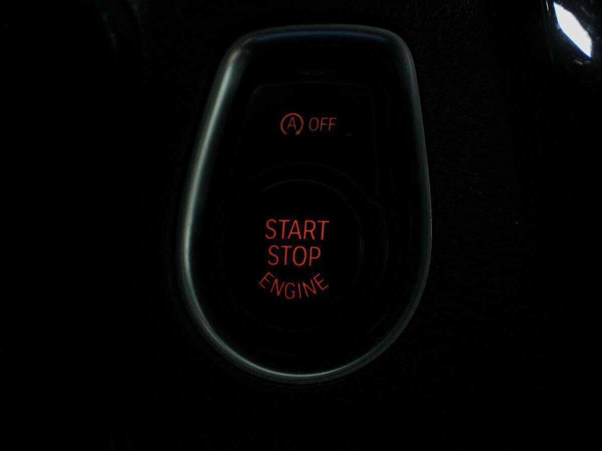 BMW 3 серии б/у, 2017, Автоматическая. Фото: #15