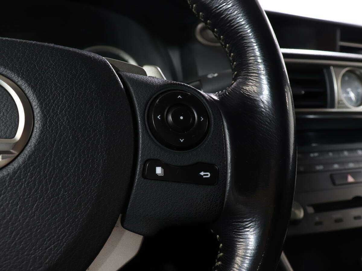 Lexus IS б/у, 2015, Автоматическая. Фото: #12