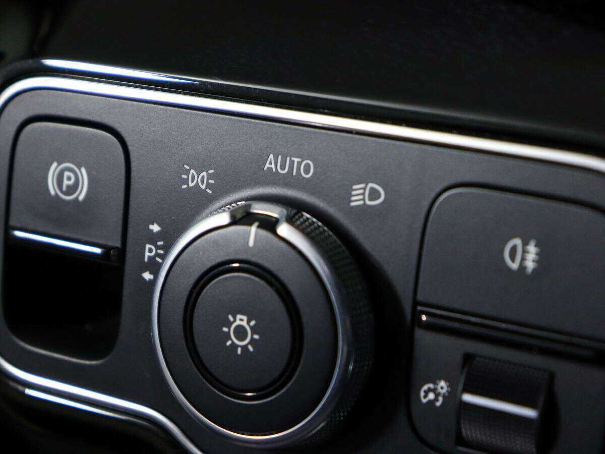 Mercedes-Benz A-Класс б/у, 2020, Роботизированная. Фото: #17