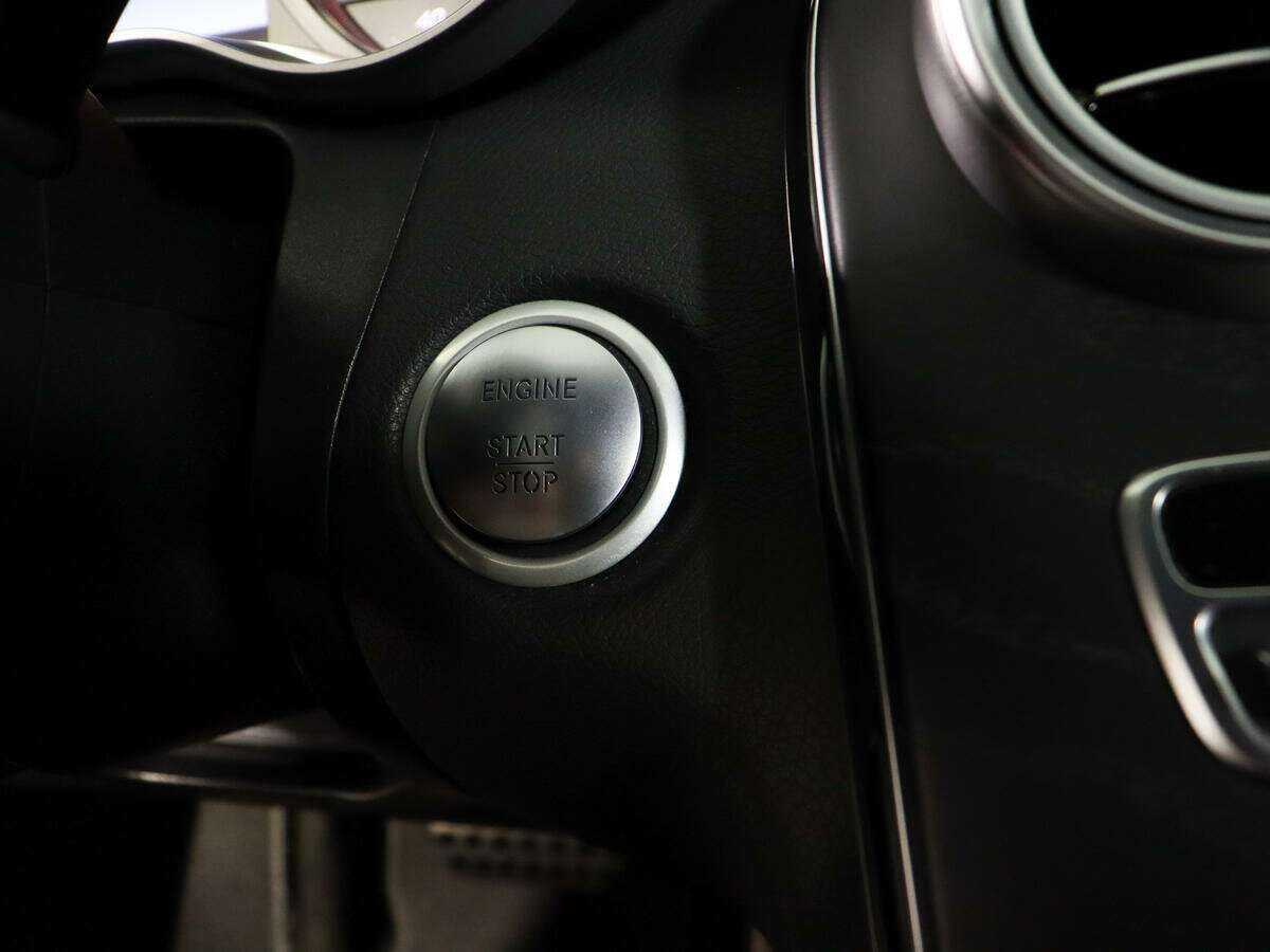 Mercedes-Benz C-Класс б/у, 2015, Автоматическая. Фото: #21