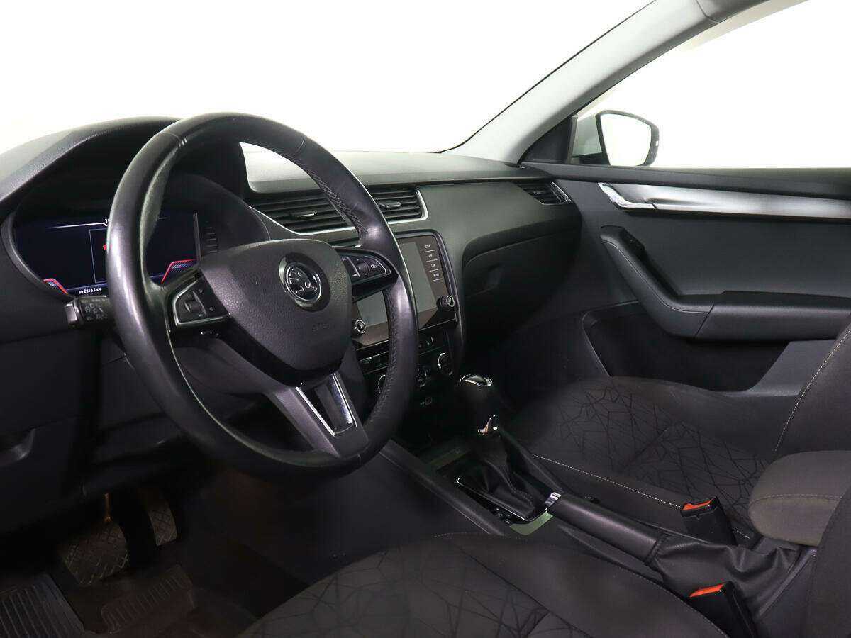 Skoda Octavia б/у, 2019, Роботизированная. Фото: #12