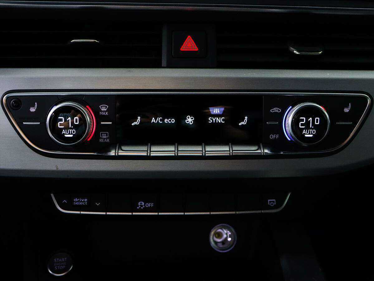 Audi A4 б/у, 2017, Роботизированная. Фото: #12