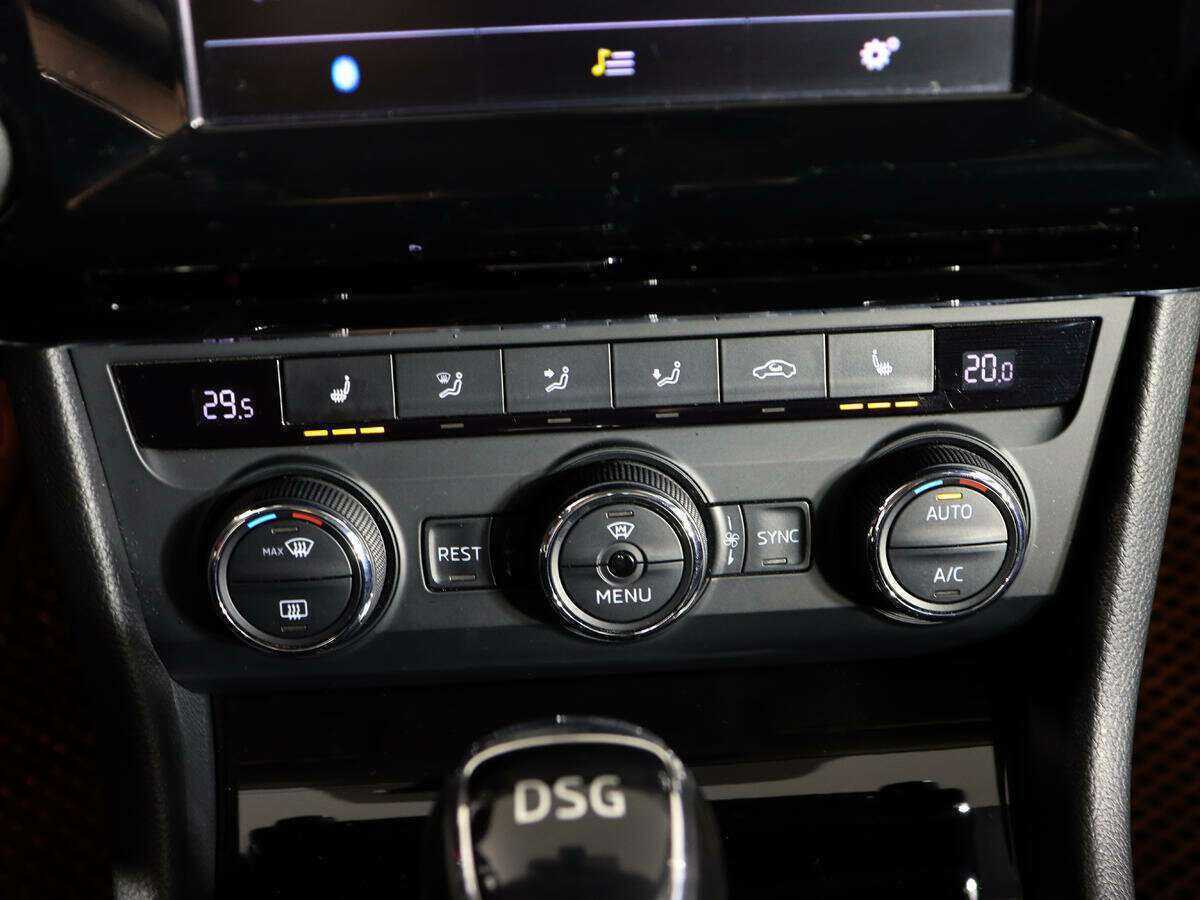 Шкода Суперб б/у, 2015, Роботизированная. Фото: #18