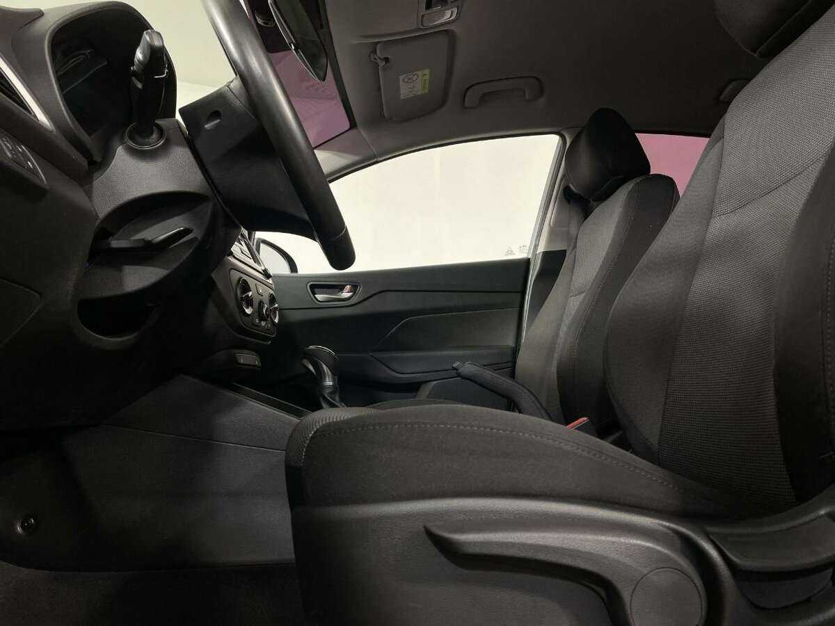 Hyundai Solaris б/у, 2017, Автоматическая. Фото: #9