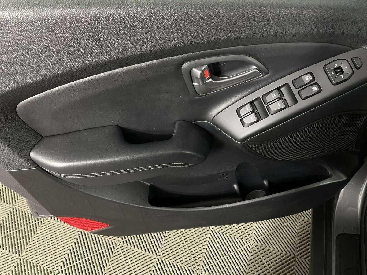 Hyundai ix35 б/у, 2015, Механическая. Фото: #7