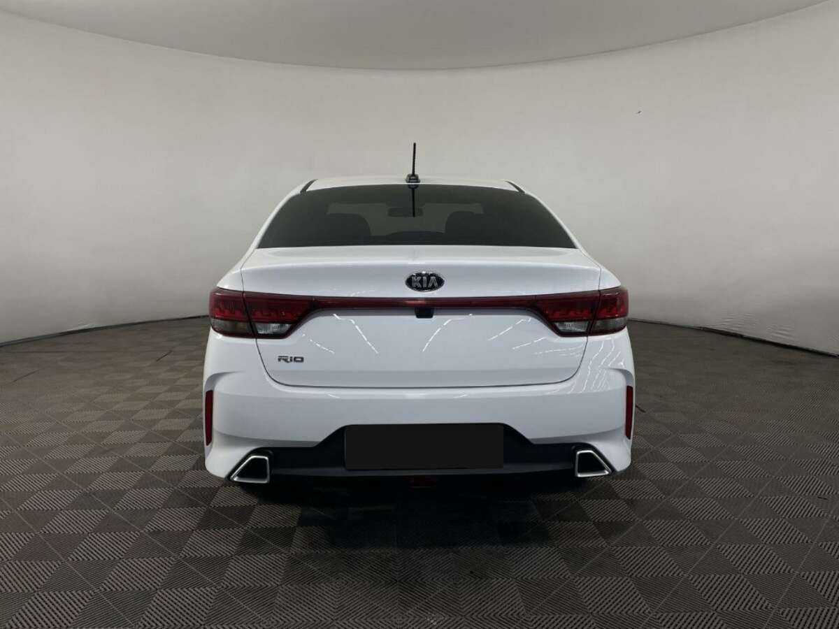 Kia Rio б/у, 2021, Автоматическая. Фото: #2
