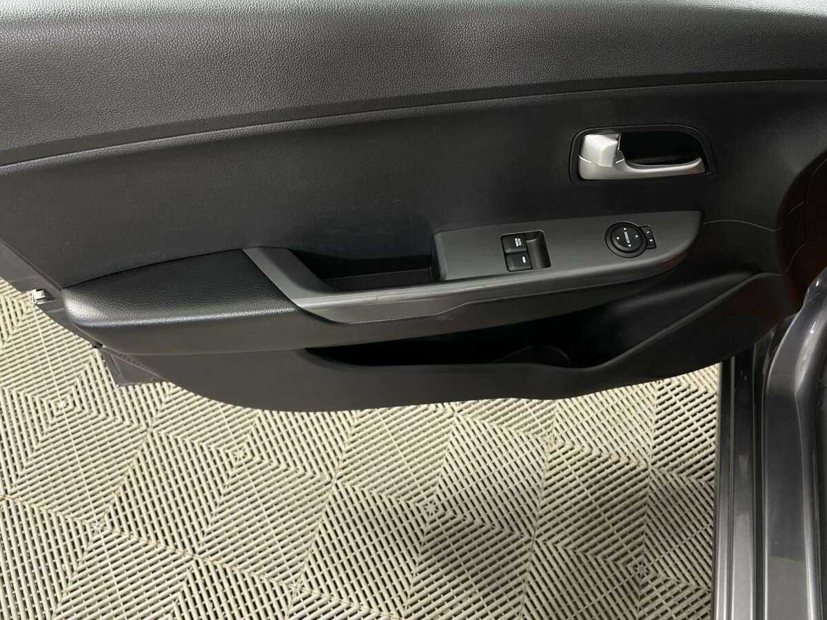 Kia Rio б/у, 2016, Автоматическая. Фото: #7