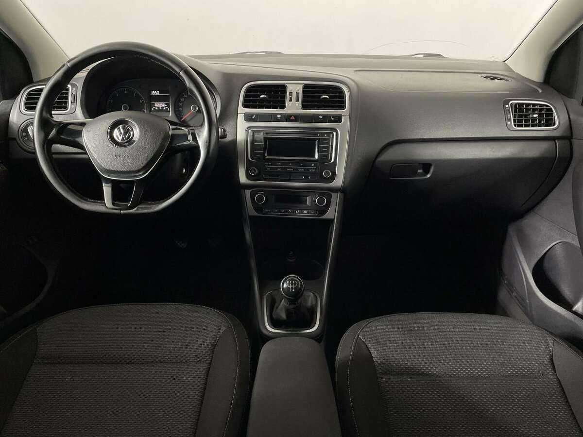Volkswagen Polo б/у, 2015, Механическая. Фото: #5