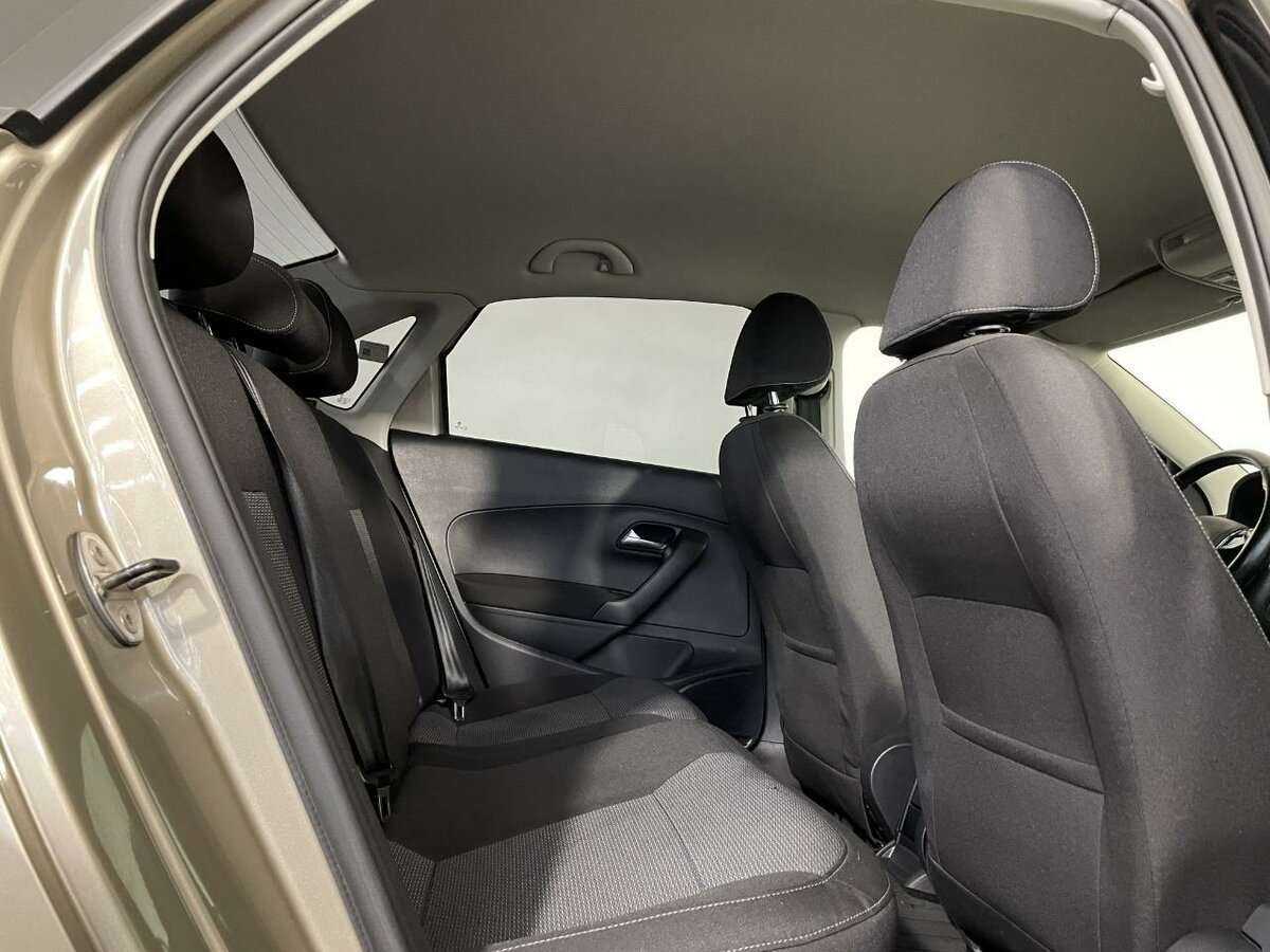 Volkswagen Polo б/у, 2015, Механическая. Фото: #14