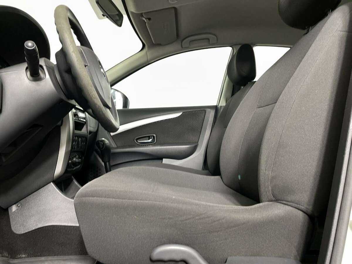 Nissan Almera б/у, 2013, Автоматическая. Фото: #9