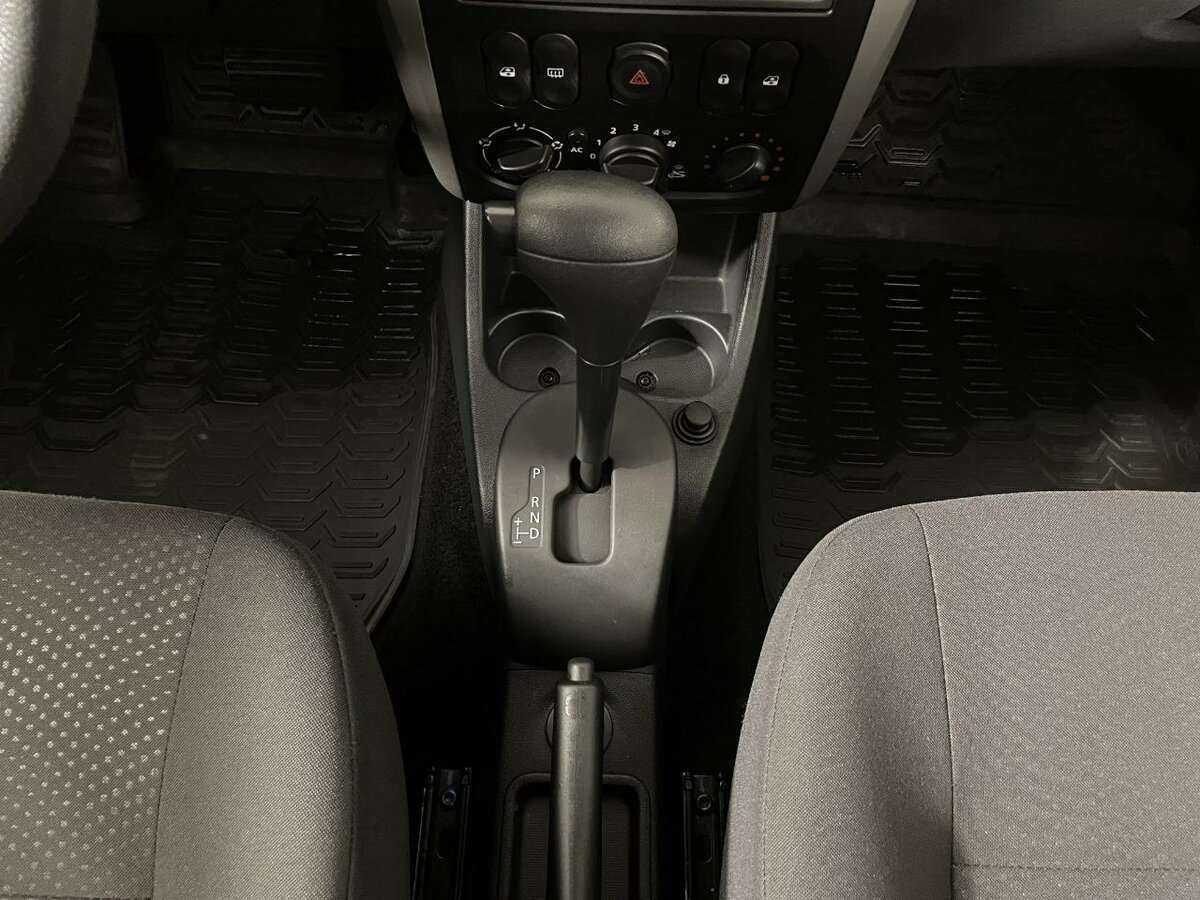 Nissan Almera б/у, 2013, Автоматическая. Фото: #12