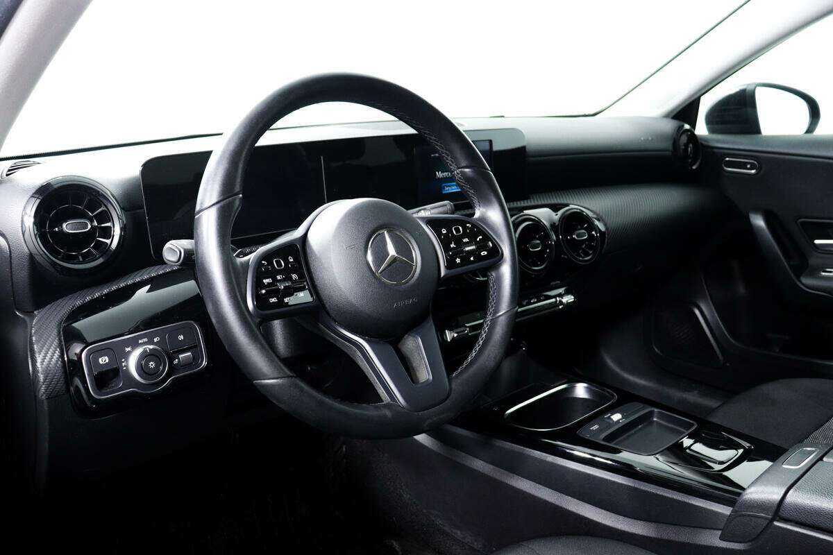 Mercedes-Benz A-Класс б/у, 2019, Роботизированная. Фото: #12