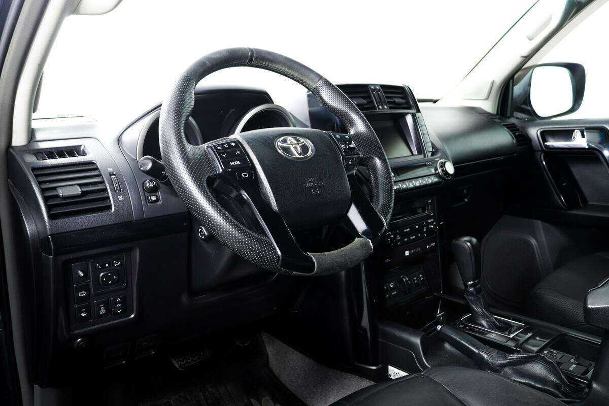 Toyota Land Cruiser Prado б/у, 2012, Автоматическая. Фото: #10