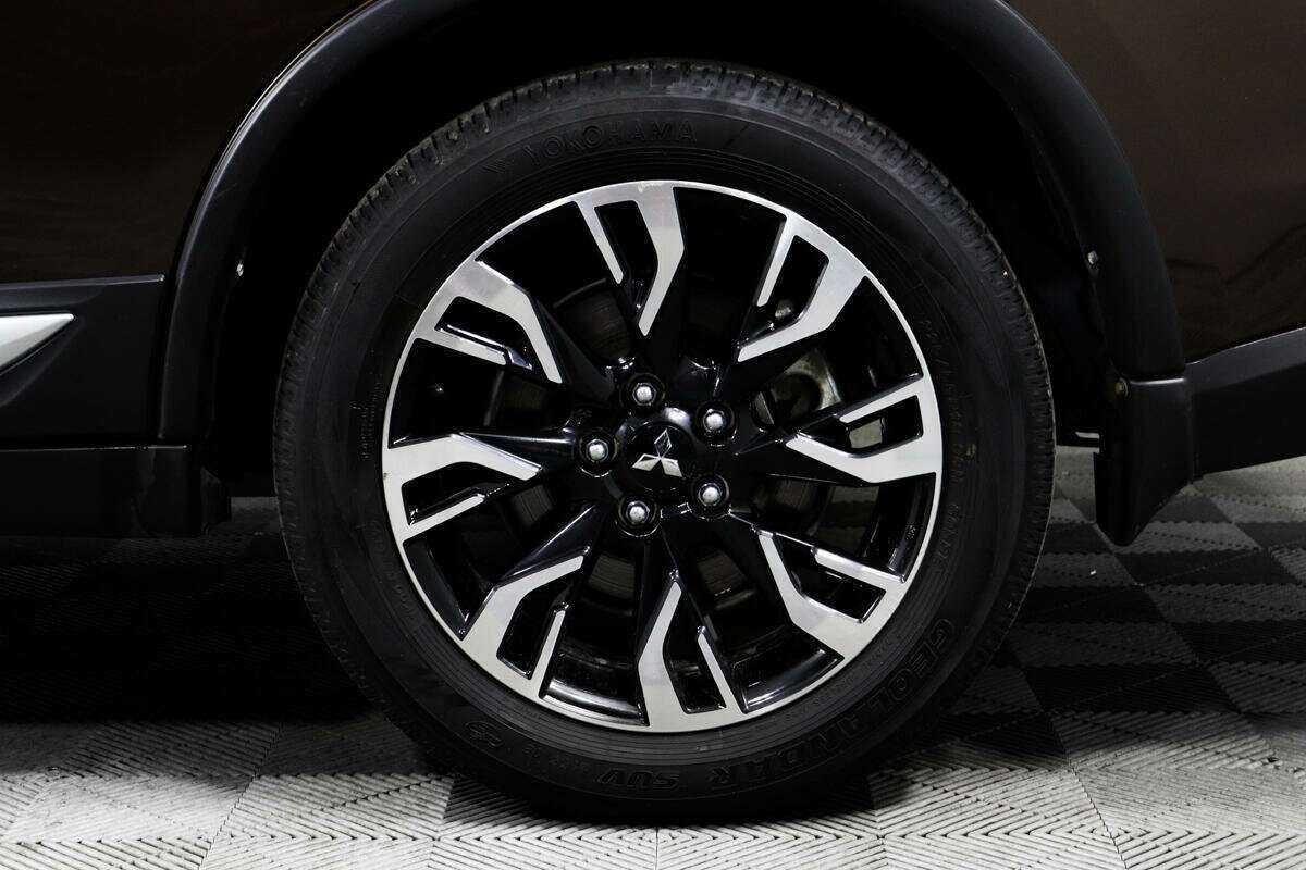 Mitsubishi Outlander б/у, 2022, Вариатор. Фото: #14