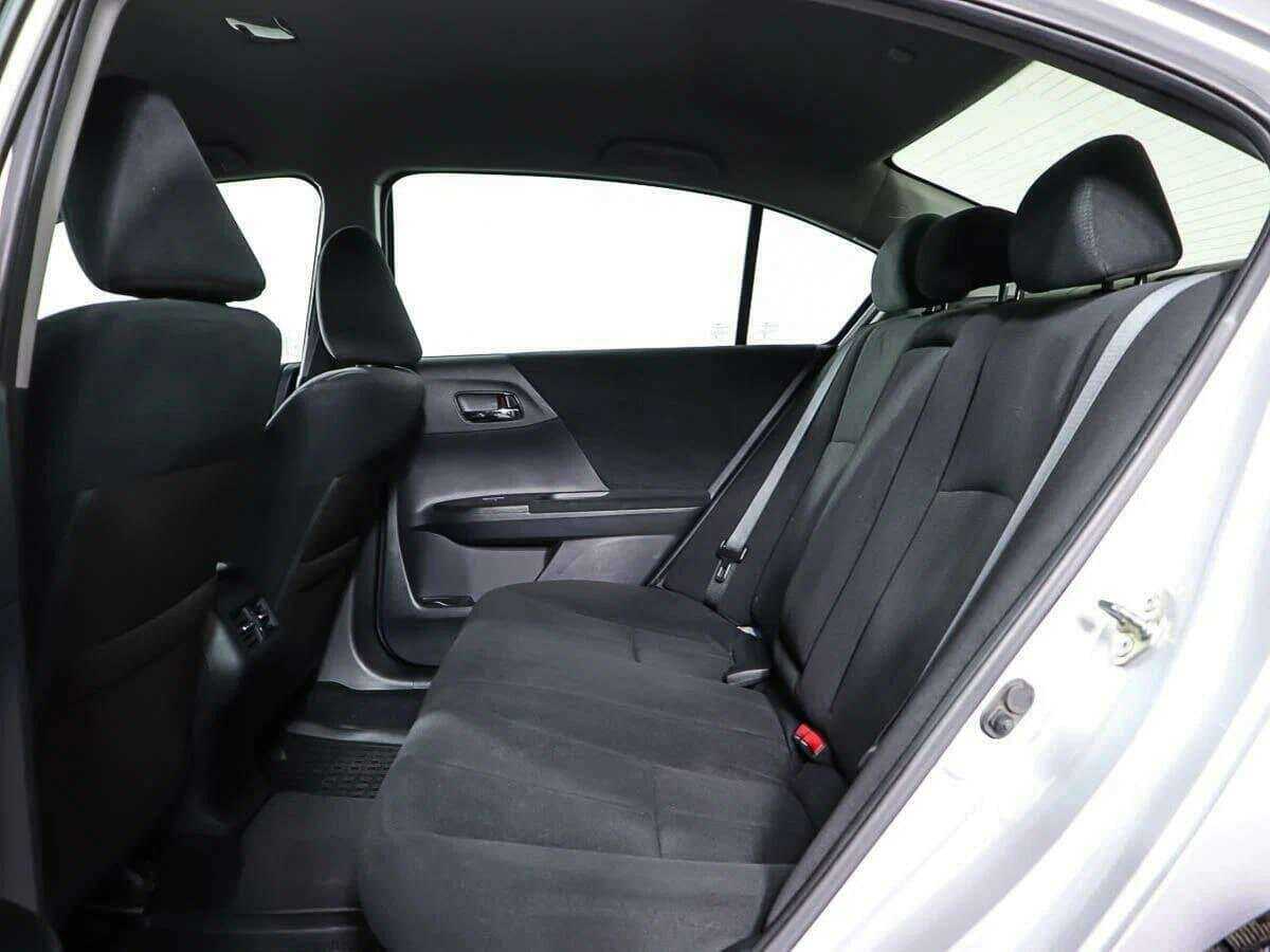 Хонда Аккорд б/у, 2013, Автоматическая. Фото: #13