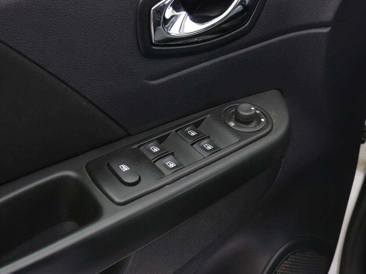 Renault Kaptur б/у, 2016, Автоматическая. Фото: #16